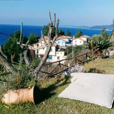 Halkidiki Elegant And Classy Maisonette 3 Case de vacanță *